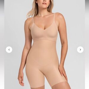 Honeylove No Show‎ High-Waist Shaping Shorts Bodysuit in Sand Size XL